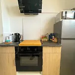 Privees -private Room- Dans Un Spacieux - 100m2 Centre Proche Gare *
