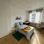 Privees -private Room- Dans Un Spacieux - 100m2 Centre Proche Gare
