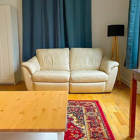 Privees -private Room- Dans Un Spacieux - 100m2 Centre Proche Gare *