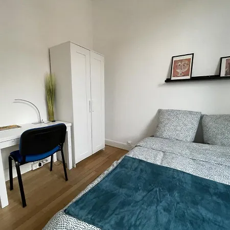 Privees -private Room- Dans Un Spacieux - 100m2 Centre Proche Gare *