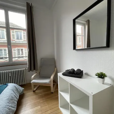 Privees -private Room- Dans Un Spacieux - 100m2 Centre Proche Gare