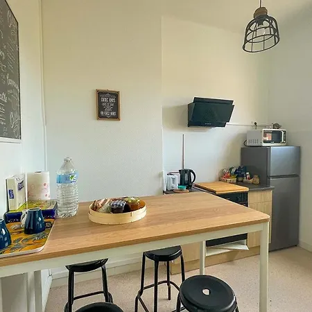 Homestay Privees -private Room- Dans Un Spacieux - 100m2 Centre Proche Gare