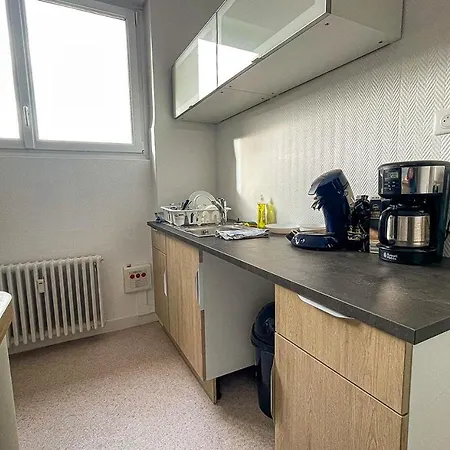 Privees -private Room- Dans Un Spacieux - 100m2 Centre Proche Gare Quarto em Acomodações Particulares