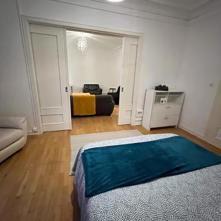 Quarto em Acomodações Particulares Privees -private Room- Dans Un Spacieux - 100m2 Centre Proche Gare Mulhouse