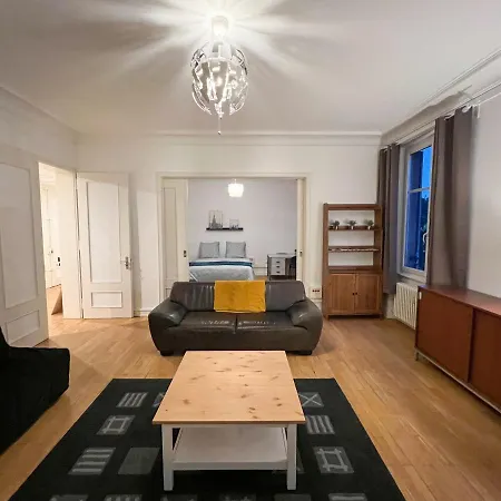 Privees -private Room- Dans Un Spacieux - 100m2 Centre Proche Gare *