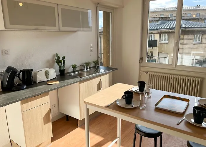 Homestay Privees -private Room- Dans Un Spacieux - 100m2 Centre Proche Gare