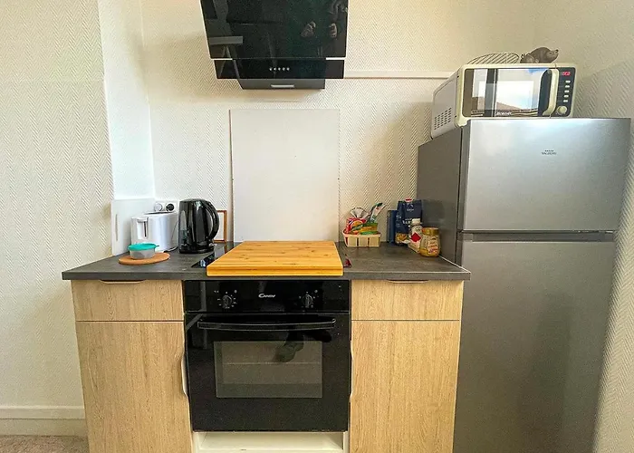 Privees -private Room- Dans Un Spacieux - 100m2 Centre Proche Gare *