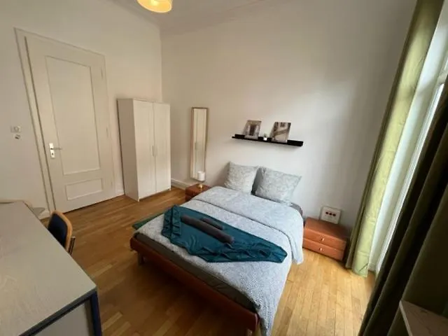 Privees -private Room- Dans Un Spacieux - 100m2 Centre Proche Gare